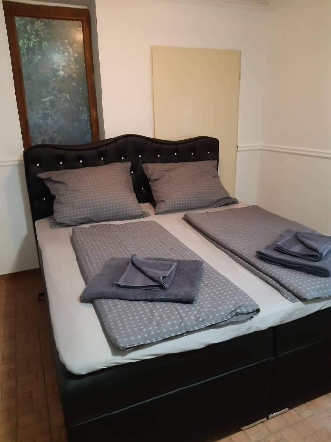 Lucerna Hotel Hrensko Luaran gambar